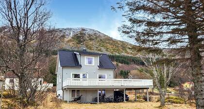 3 bedroom amazing home in Kleppstad