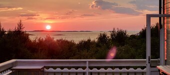 Cozy home in Kleppstad with house sea view