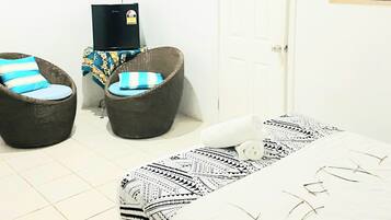 Kamar Double Deluks, pemandangan gunung | Meja kerja, ruang kerja ramah laptop, dan setrika/meja setrika