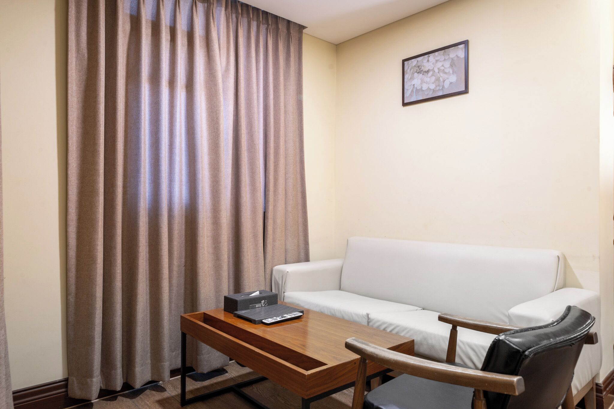 Premium Room | Desk, free WiFi