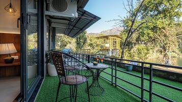 Superior Apartment | Outdoor dining