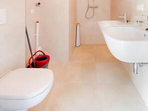 Bathroom - Charming stay in Oud Ade by the Kaag (Oud Ade)