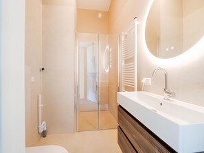 Bathroom - Romantic stay by the water in Oud Ade (Oud Ade)