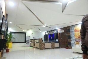 Lobby - Hotel O AWA Palace (Arsena)
