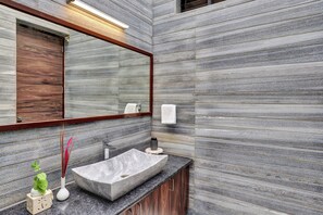 ดีลักซ์วิลล่า, วิวสวน | ห้องน้ำ