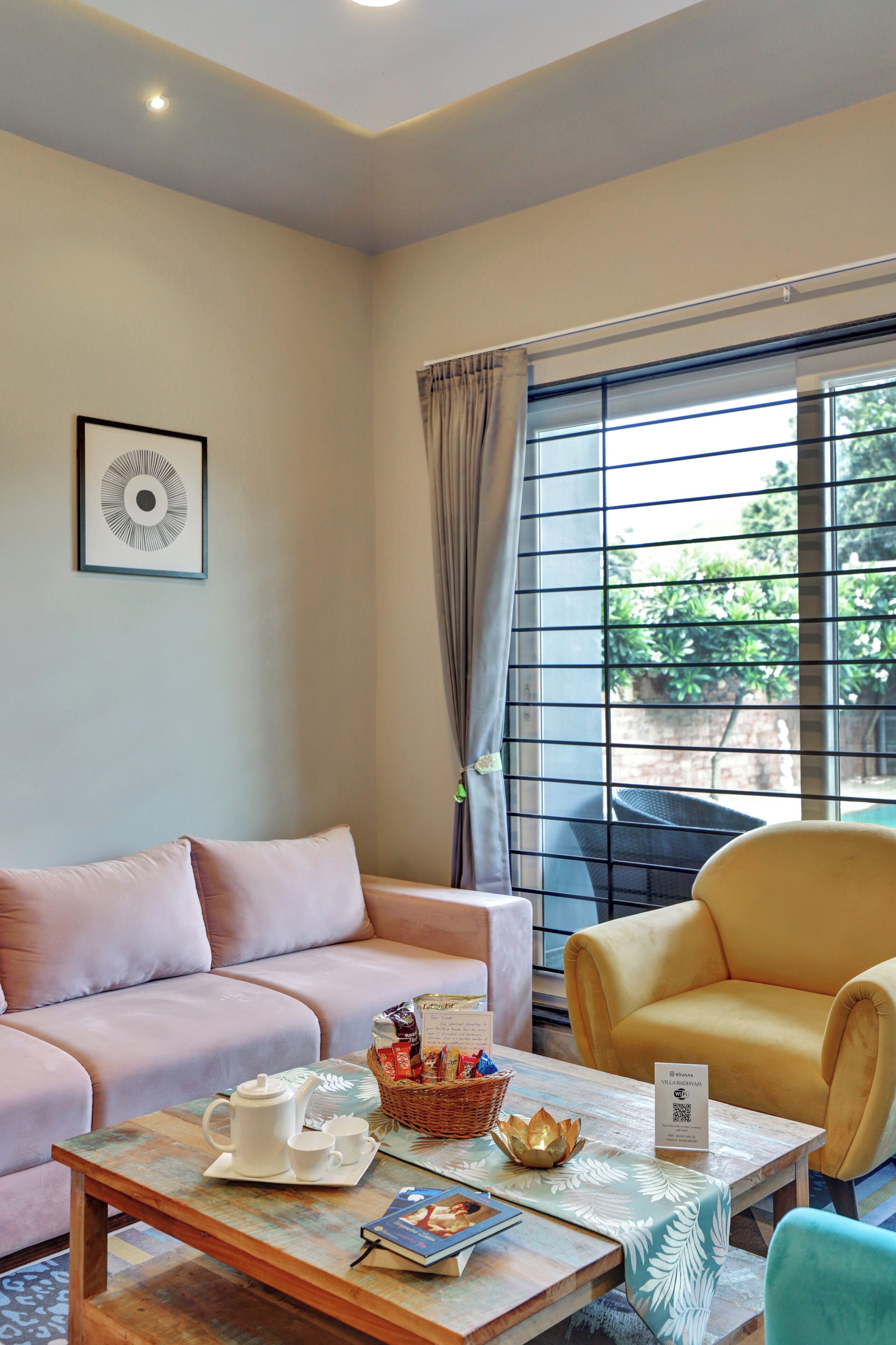 Deluxe Villa, Garden View | Living area