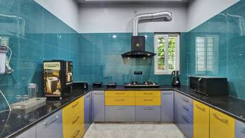 Vila luxo, vista para o jardim | Cozinha privada