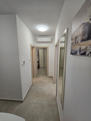 Apartment | Interior - Coastal Bungalow for 5 in Zaton (Nin)