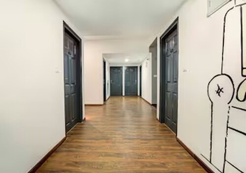 Super Townhouse Veer Savarkar