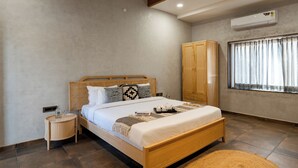 Premium bedding, free WiFi, bed sheets - ELIVAAS Tuscan 5BHK Villa with Pvt Pool  (Pushkar)