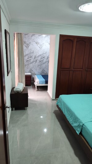 4 bedrooms, Internet, bed sheets - Beautiful house in Cartago Valle (Cartago)