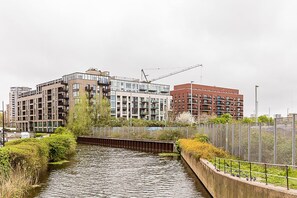 Exterior - Stratford Flat near ABBA Arena (London)