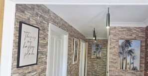 Interior - Charming 3-Bedroom House Rental in Sydney (Sydney)