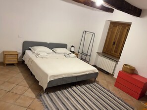 2 bedrooms, iron/ironing board, WiFi, bed sheets -  Panoramic Countryside Retreat near Rome, in Otricoli Umbria  with Ac (Otricoli)