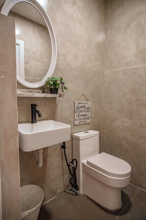 Studio | Phòng tắm