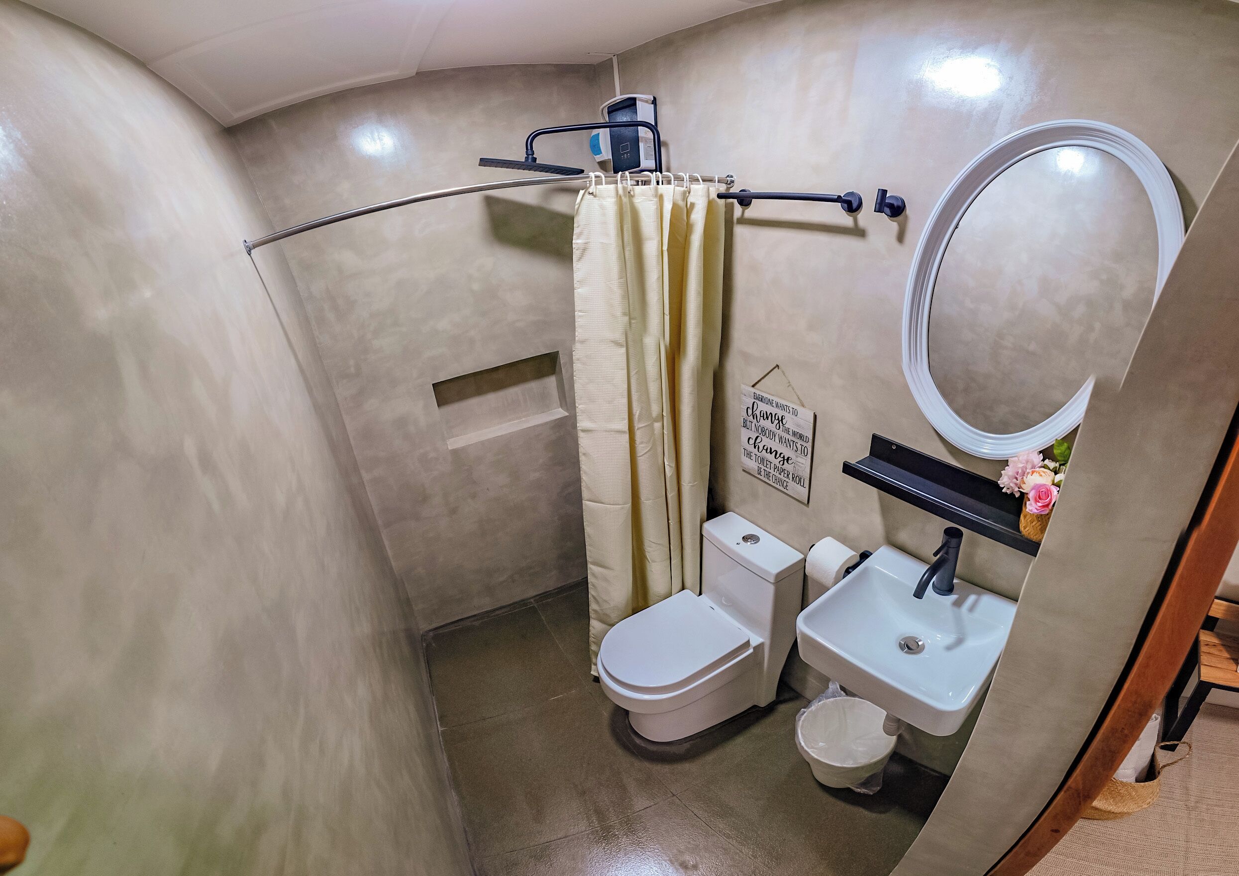 Superior Studio | Bathroom