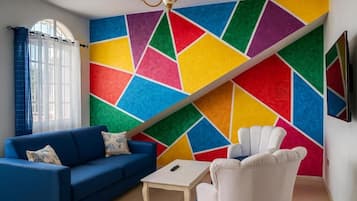 Apartment, 3 Bedrooms | Living room