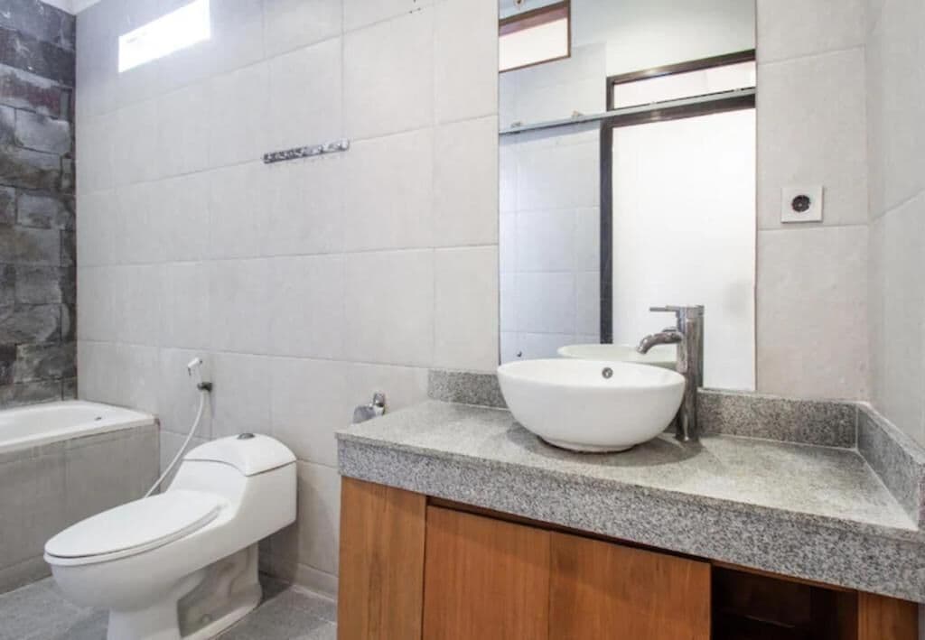 Quarto luxo | Banheiro