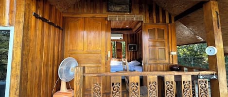 Classic House, Non Smoking | Interior