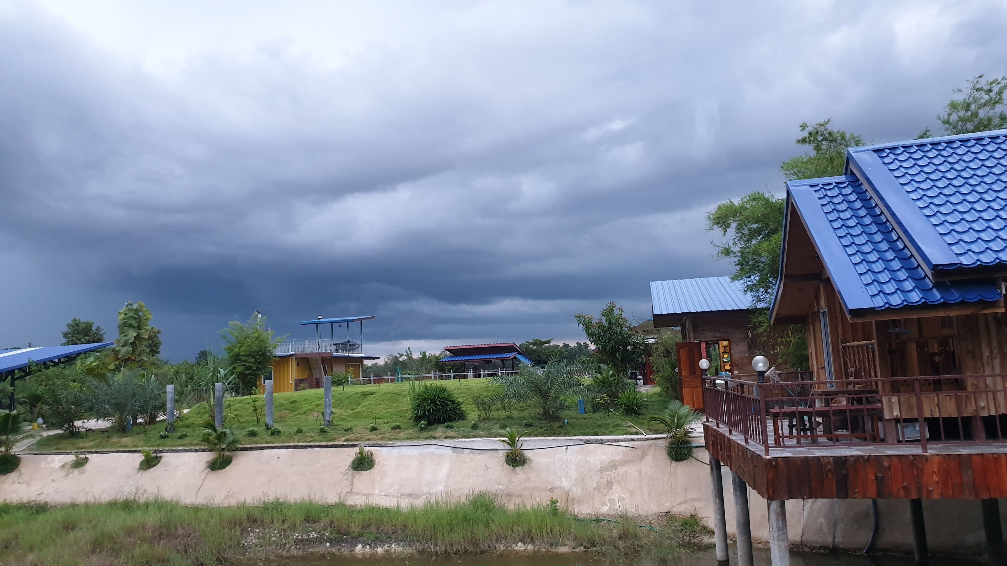 Classic House, Non Smoking | Property grounds