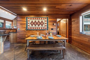 Dining - Private Beach + Pier + Hot Tub | Carnelian Bay | Grand Elk Chalet (Carnelian Bay)