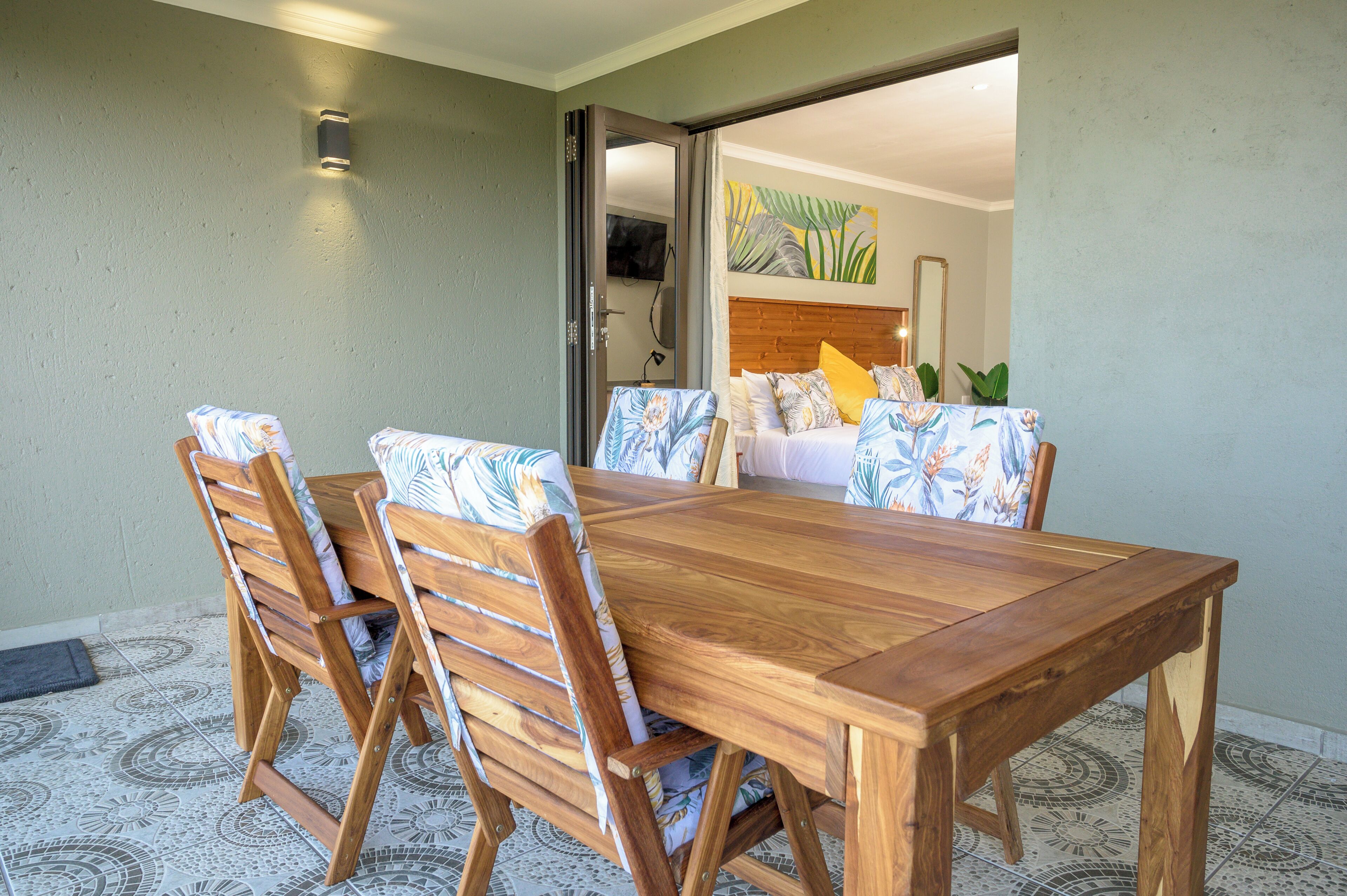 Deluxe Double Room, Ocean View | Dining