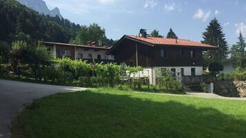 Shared Dormitory, 1 Bedroom, Smoking | Exterior