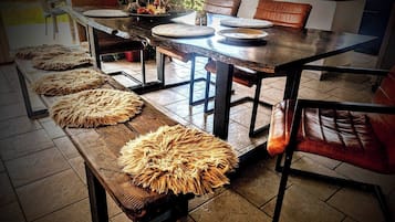 Shared Dormitory, 1 Bedroom, Smoking | Dining