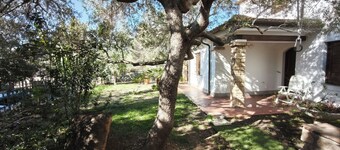 Juniper Villa. Apartment 240mt from the beach.
