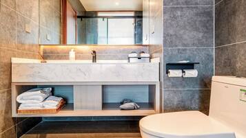 Basic Single Room | Bathroom