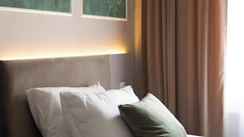 Cosy Single | In-room safe, desk, laptop workspace, blackout curtains
