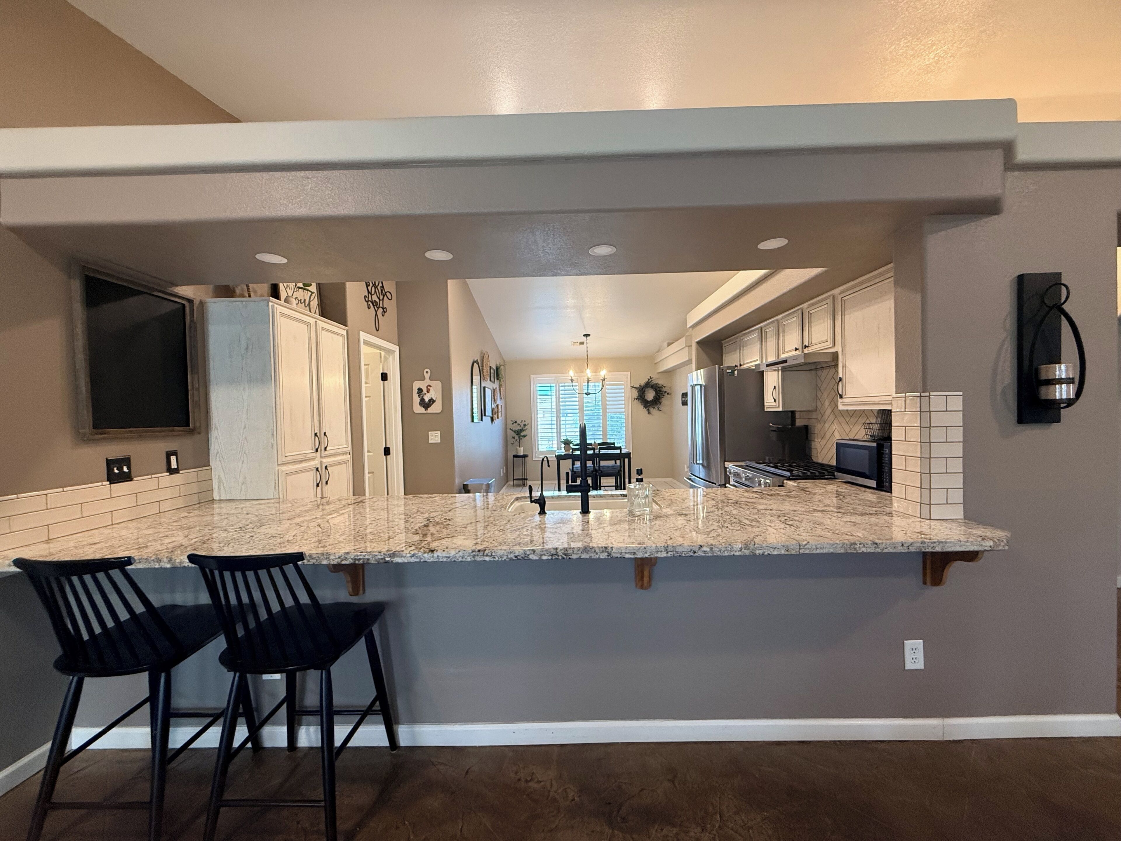 Microwave, oven, stovetop, dishwasher