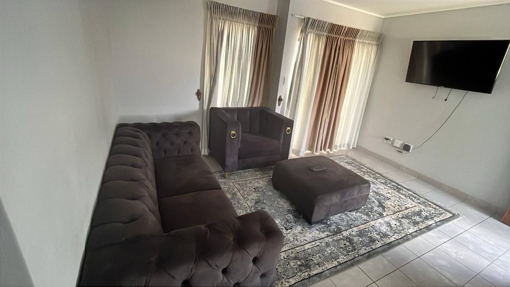 Charming 3-bedroom House Rental In Centurion, South Africa - Pretoria
