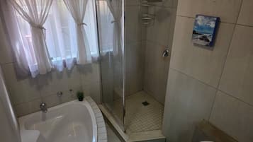 Shower, towels