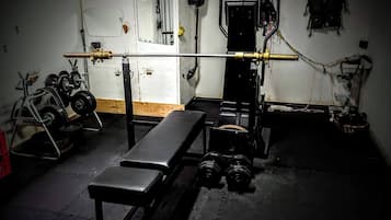 Shared Dormitory, 1 Bedroom, Smoking | Fitness facility