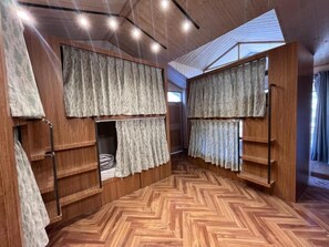 Comfort Shared Dormitory, Mountain View | Interior - Joey's hostel. (Manali)