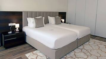 6 bedrooms