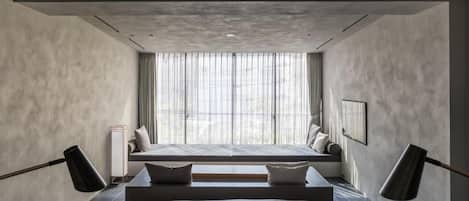 King Room with City View-4th Floor | In-room safe, desk, iron/ironing board, free WiFi