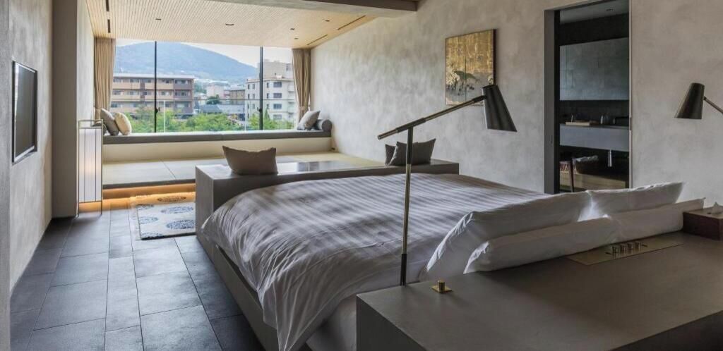 King Room with River View-3rd Floor | In-room safe, desk, iron/ironing board, free WiFi