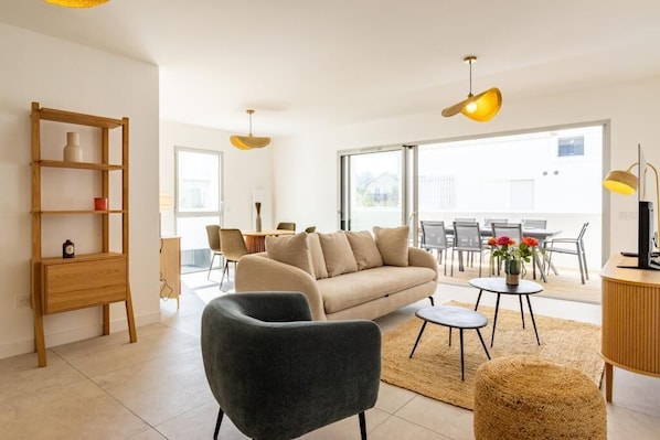 Living area - Vrbo Property (CAP BRETON)