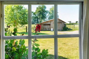 Interior - Holiday Home “La Petite Chaumière” with Shared Garden (Sainte-Foy)