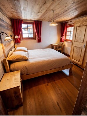 2 habitaciones, cuna de viaje, wifi gratis y ropa de cama 