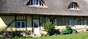 Guest Room "La Grande Chambre De La Chaumière"