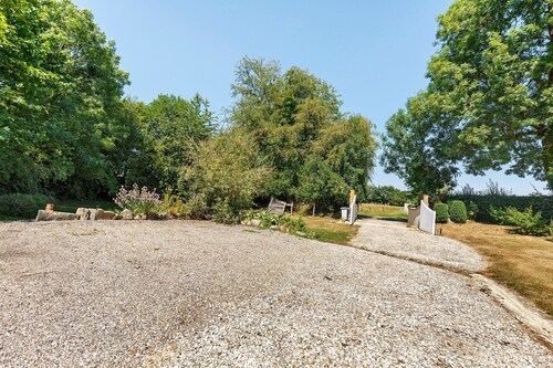 Chambre d’hôtes « La Grande Chambre De La Chaumière »