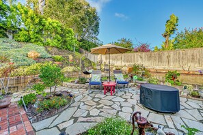 Outdoor dining - 1 Mi to Beach! 'Carlsbad Retreat' w/ Serene Garden (Carlsbad)