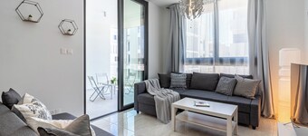 Lana 1-Bedroom Apt & Balcony in Larnaca