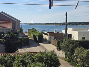 Apartment | Property grounds - Studio Apartment Lea (Nin)