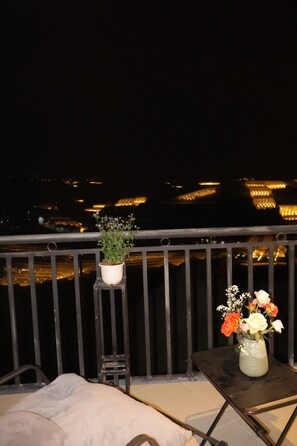 Basic Double Room Single Use, Non Smoking, Mountain View | Kawasan hartanah