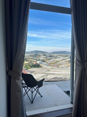 Basic Double Room Single Use, Non Smoking, Mountain View | Bahagian dalam