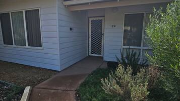 تفاصيل الفندق من الخارج